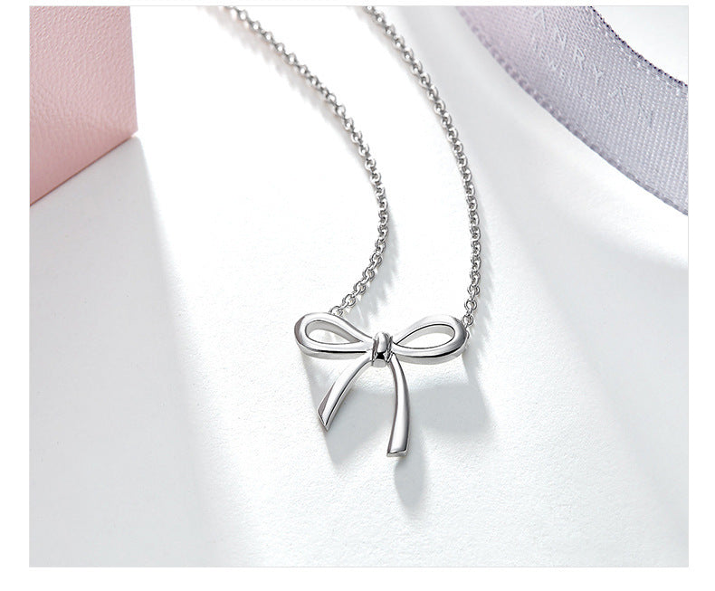 Dainty Bow Necklace