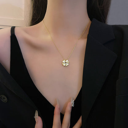 Viral Clover Necklace